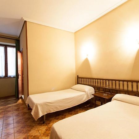 Pension Iberia Llanes Exterior photo