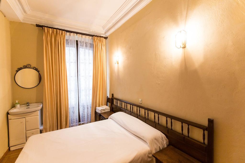 Pension Iberia Llanes Room photo