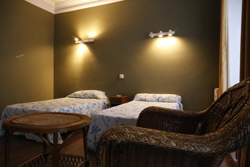 Pension Iberia Llanes Room photo