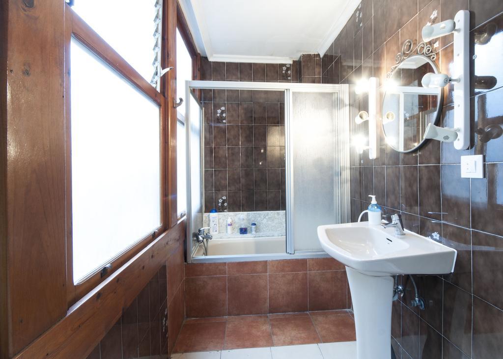 Pension Iberia Llanes Room photo
