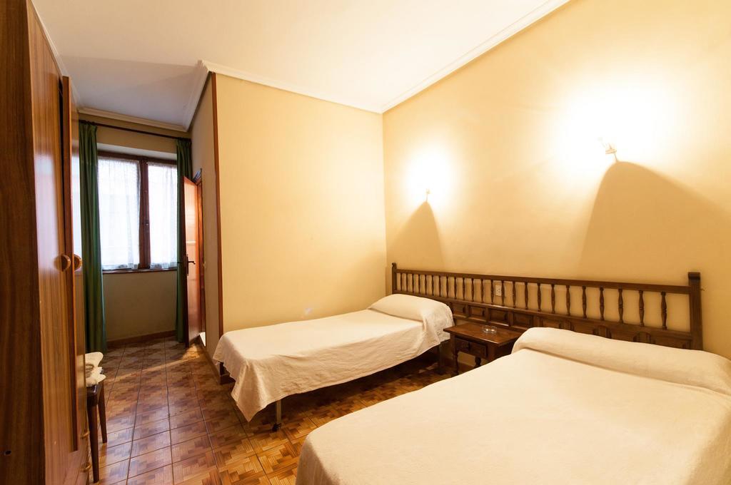 Pension Iberia Llanes Exterior photo