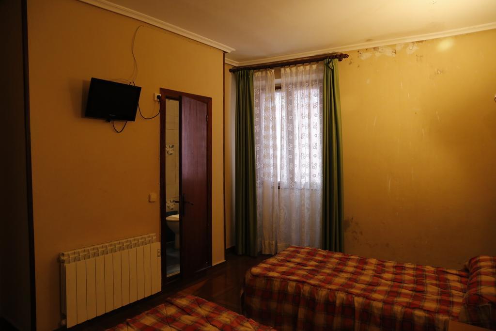 Pension Iberia Llanes Exterior photo